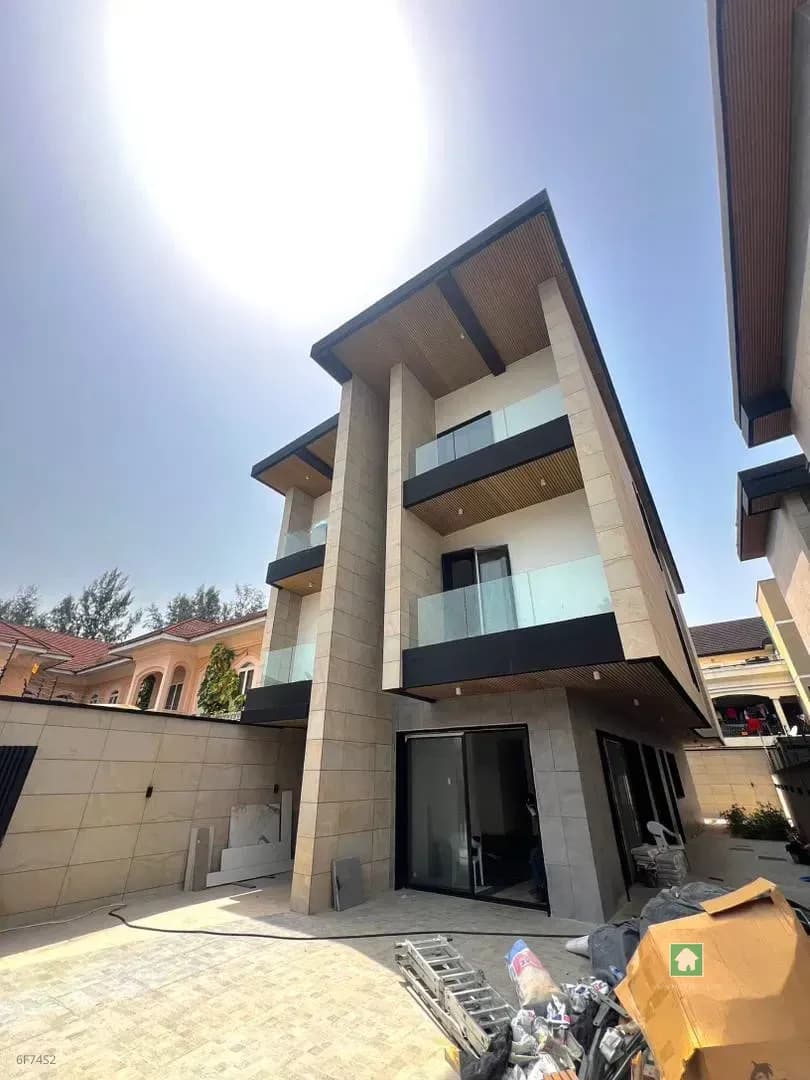 5-Bedroom Fully Detached House - Banana Island Estate