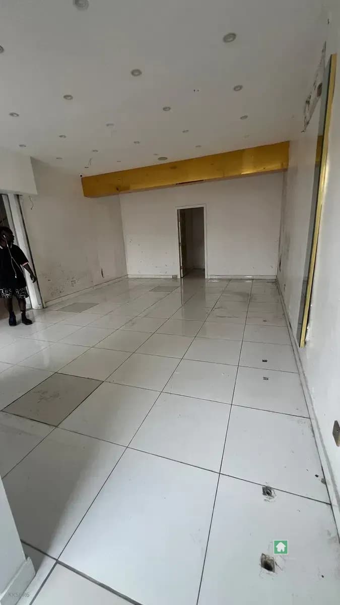 Shop for Rent in Lekki Phase 1