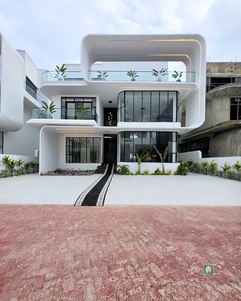 5-Bedroom Detached House in Osapa, Lekki