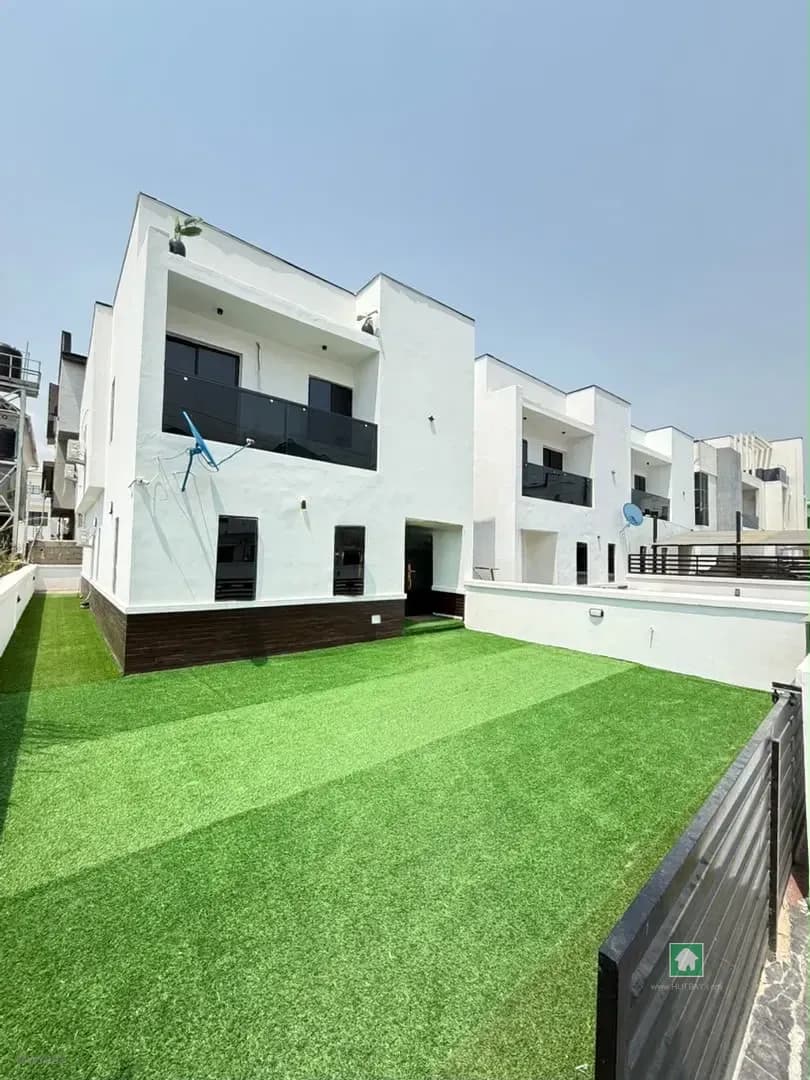 3 Bedroom Detached Home in Atican Beach View Estate, Ajah