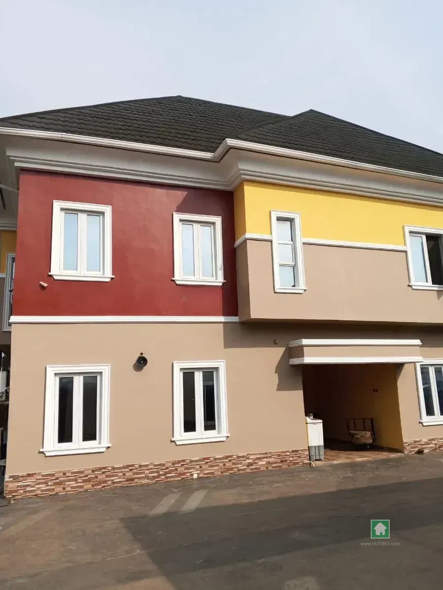 6-Bedroom Duplex in Secure Opic, Isheri North