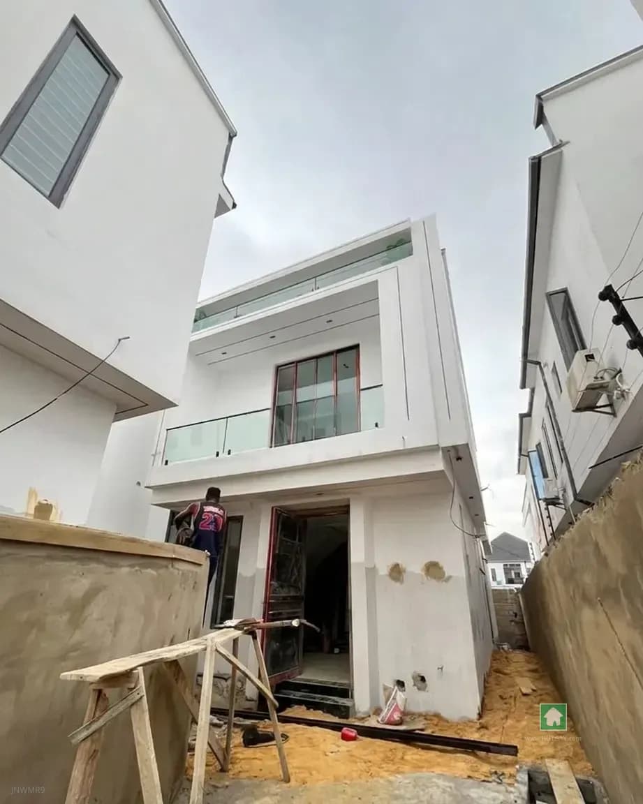 4 Bedroom Semi Detached Duplex in Orchid Road, Lekki