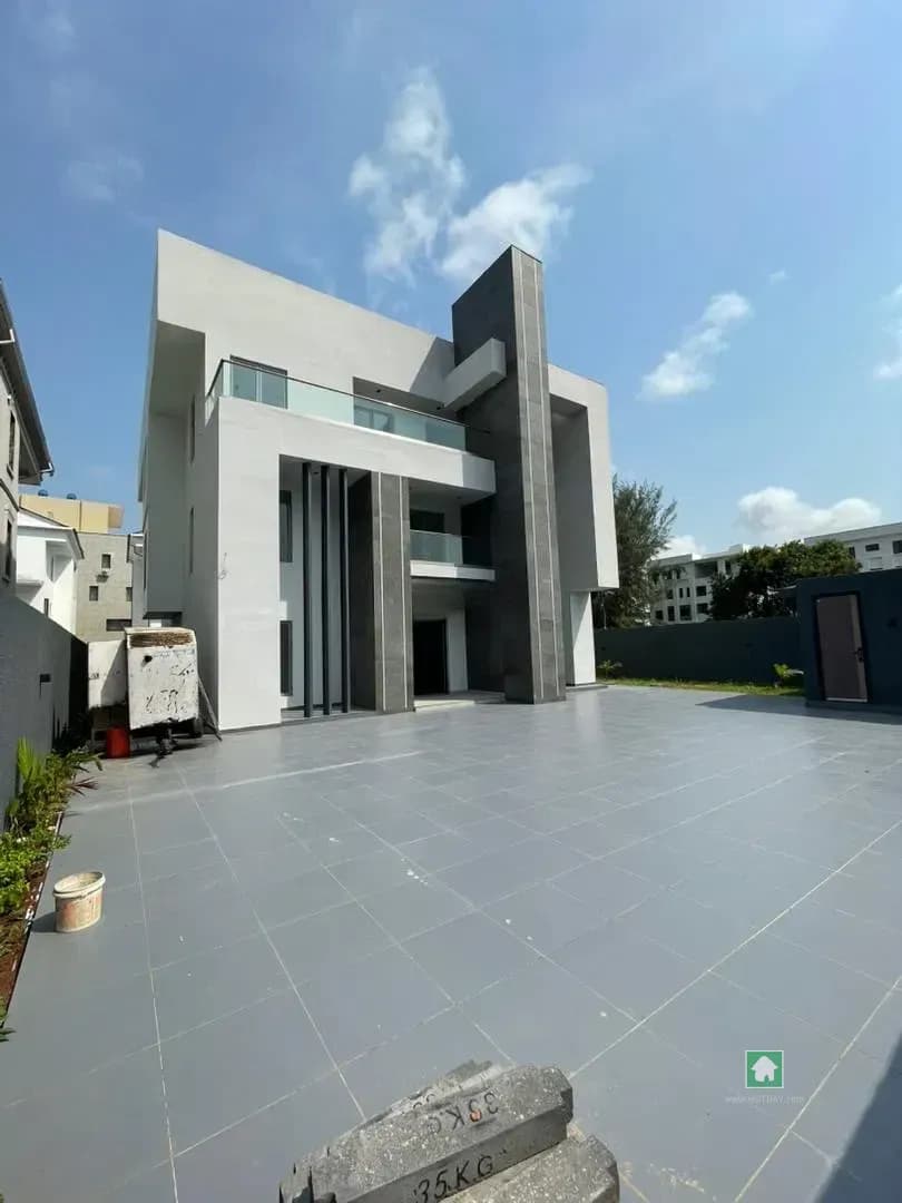 5-Bedroom Fully Detached Duplex + BQ, Banana Island, Ikoyi