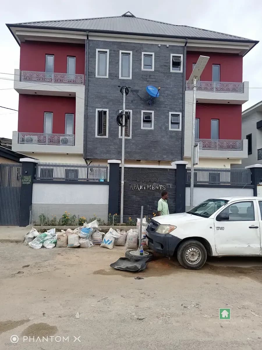 3 Bed Flat in Gbagada, Lagos