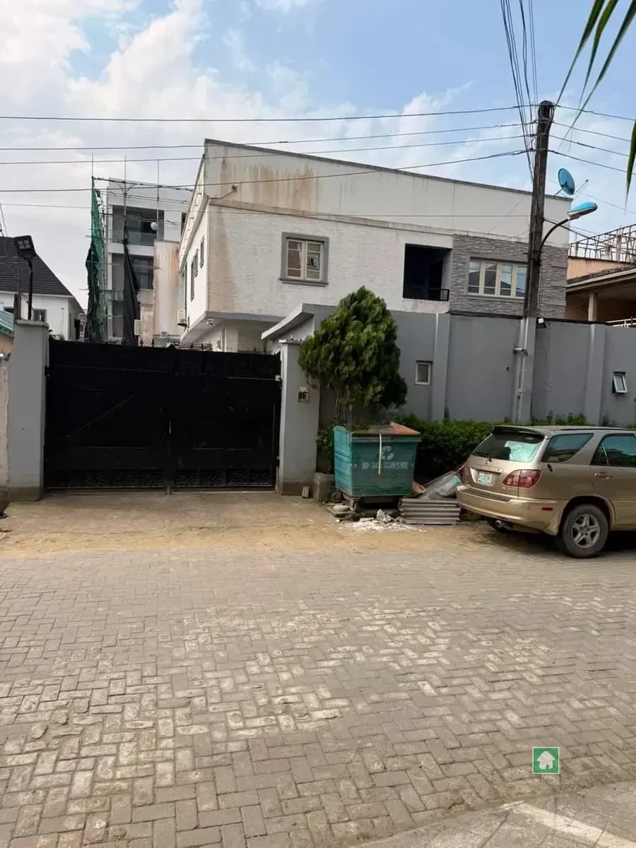 5 Bedroom Detached Duplex for Rent in Ologolo, Lekki