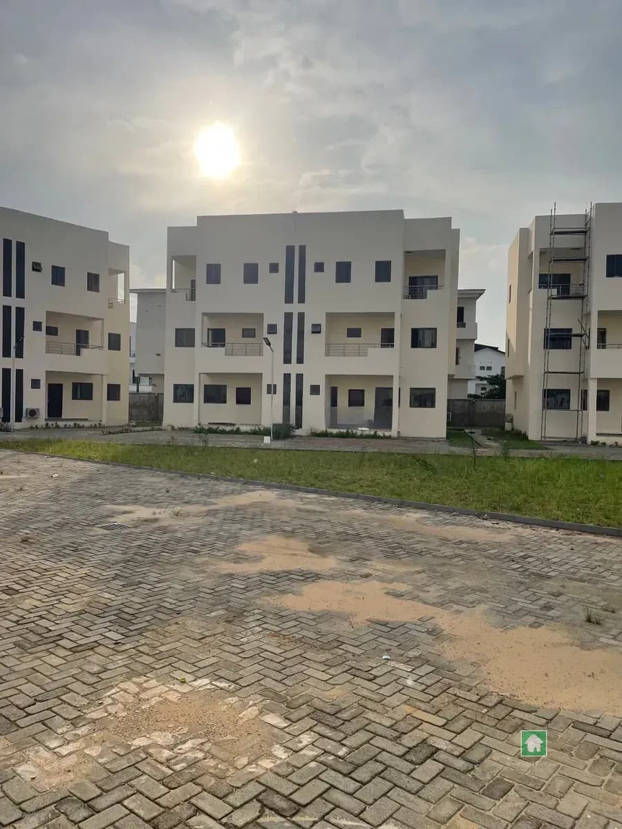 4-Bedroom Semi Detached in Ikate, Lekki