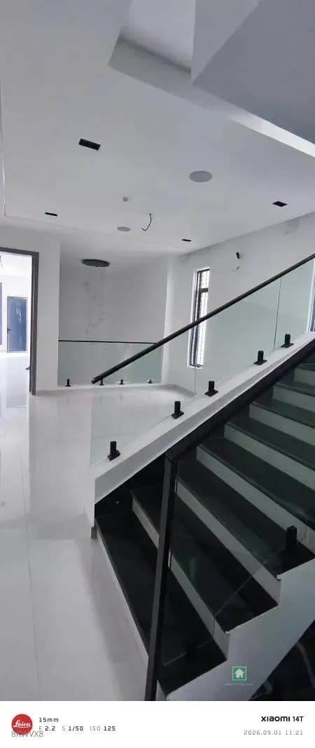 6-Bedroom Detached Duplex in Lekki, Lagos