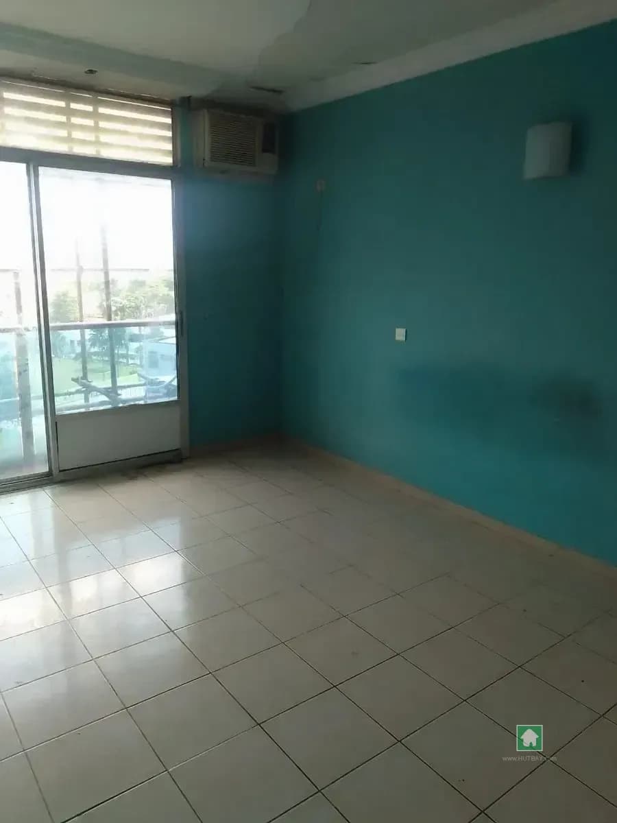 24-Bedroom Block of Flats for Sale in Lekki Phase 1