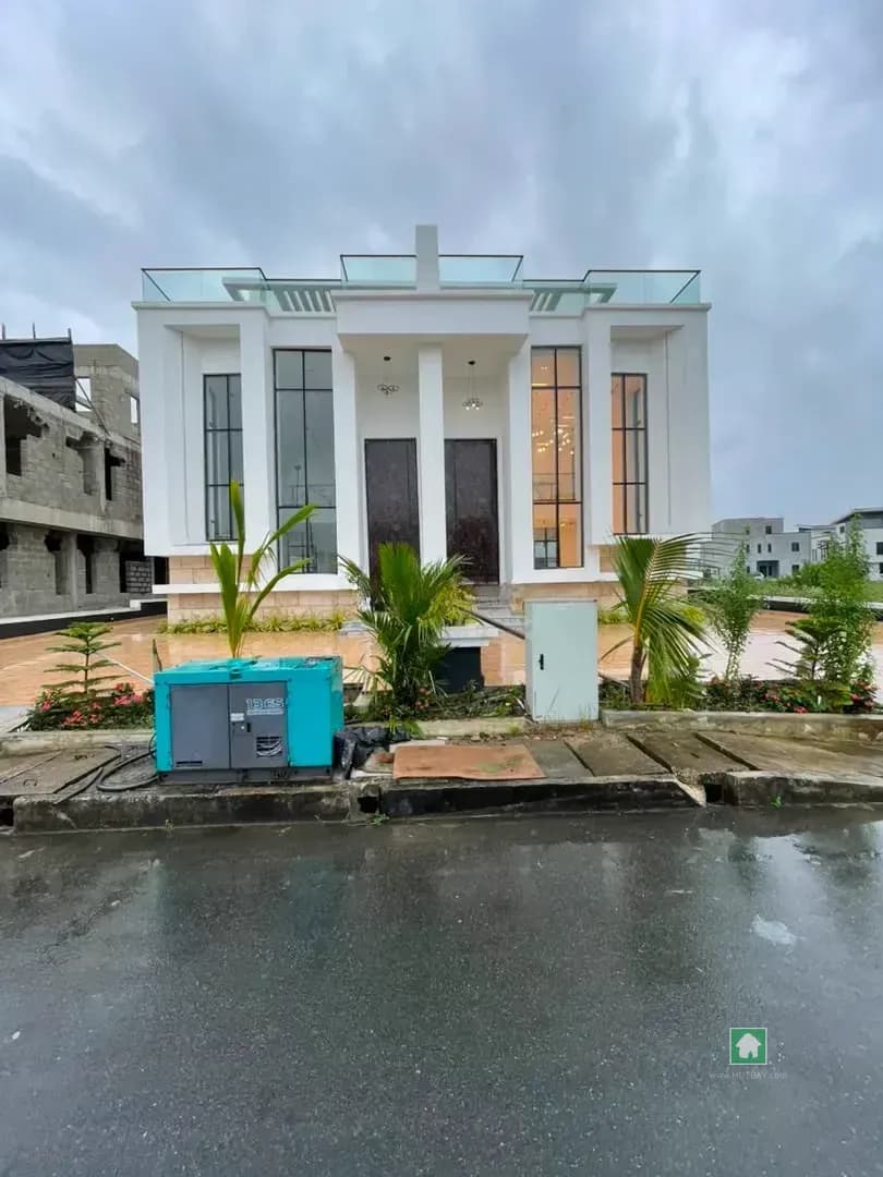 5-Bedroom Semi-Detached House in Ikate, Lekki