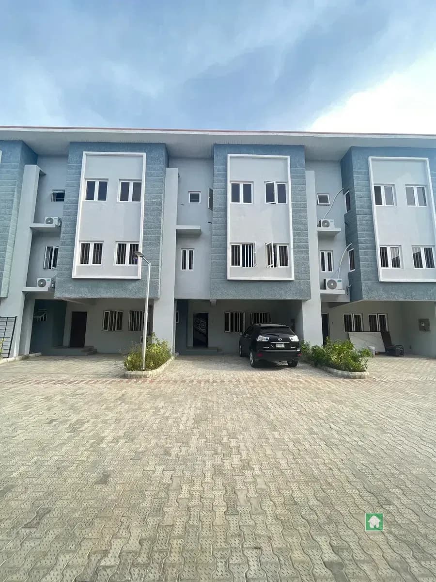 Terrace Home in Lekki, New Road (Chevron Axis)