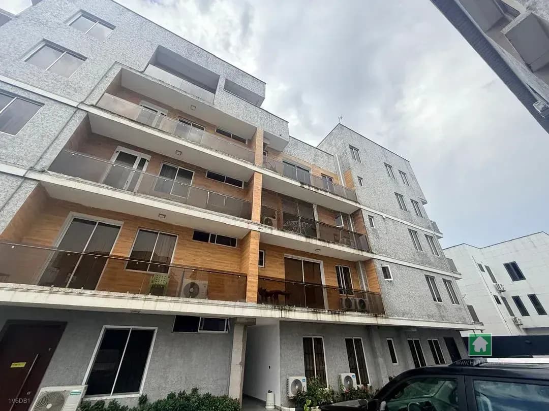 4 Bedroom Flat Apartment for Rent in Banana Island, Ikoyi