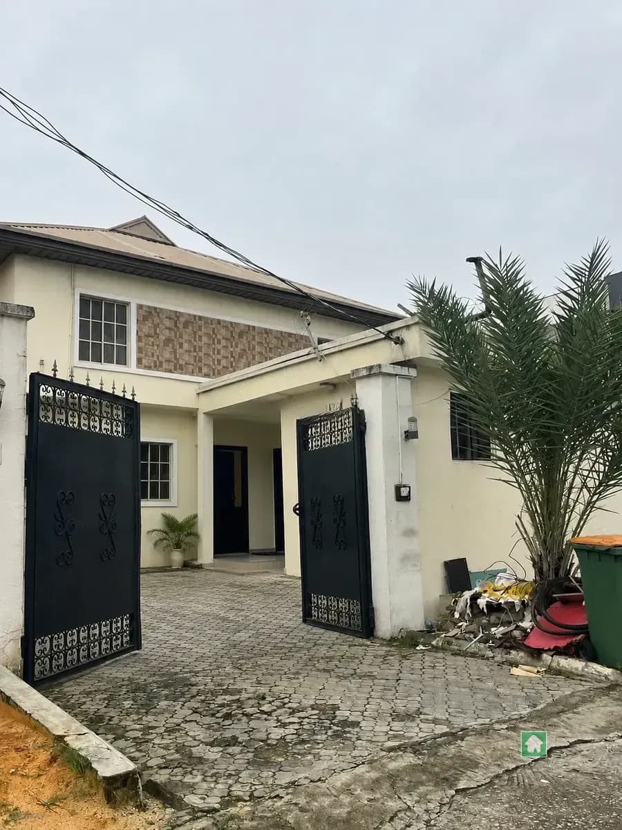 4 Bedroom Detached House for Rent in Lekki Right
