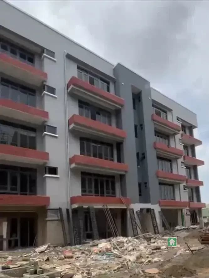 3 Bedroom Flat Apartment for Sale in Yaba, Lagos