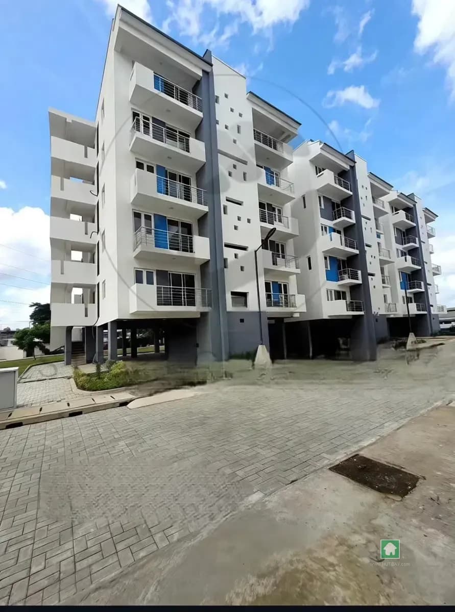 4 Bedroom Detached Maisonette Duplex in Ilupeju, Town Planning