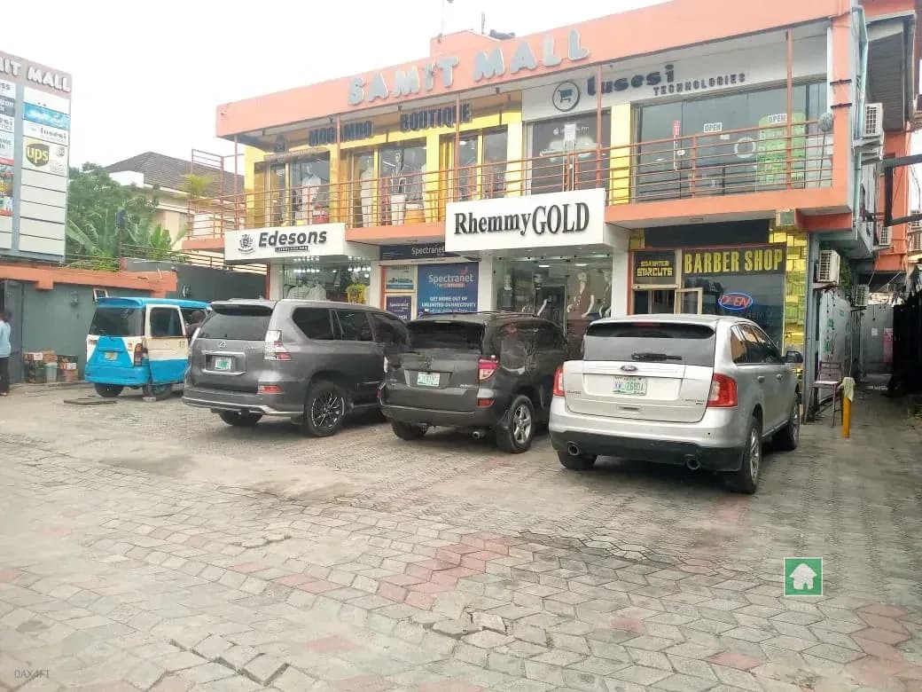 Commercial Shop Space for Rent in Lekki Phase 1