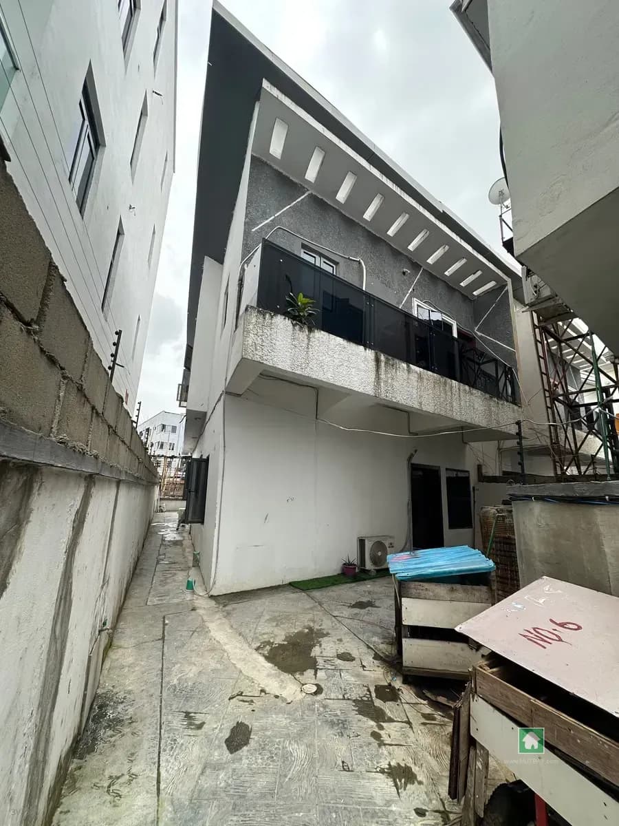 Mini Flat for Rent in Ologolo Lekki