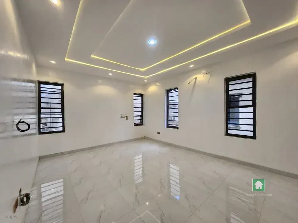 4-Bedroom Semi Detached Duplex in Sangotedo