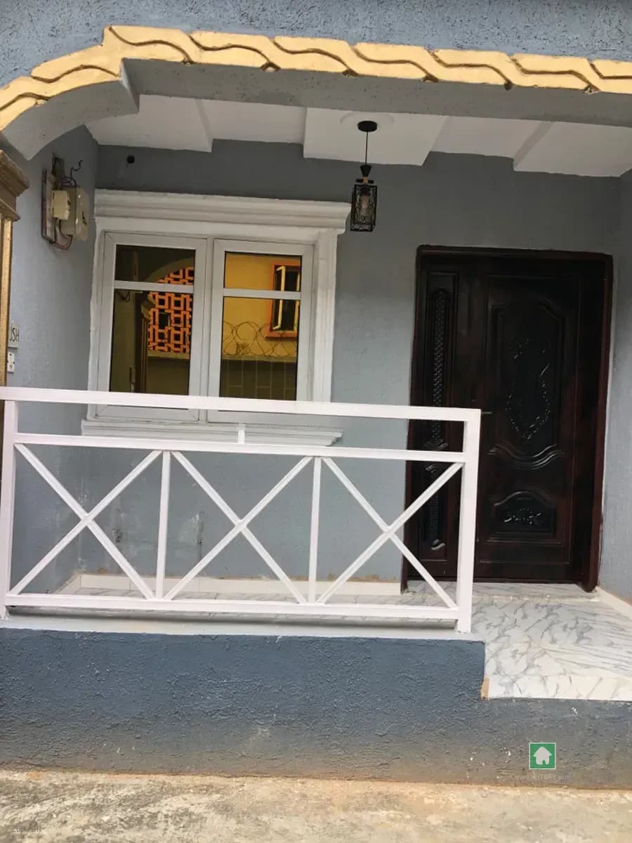 3-Bedroom House for Rent in Ogunlana, Surulere