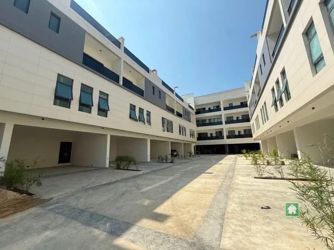 3 Bedroom Flat Apartment for Rent in Banana Island, Ikoyi