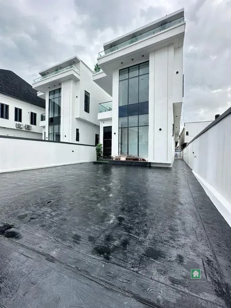 5 Bedroom Detached Duplex in Victoria Garden City, Lekki