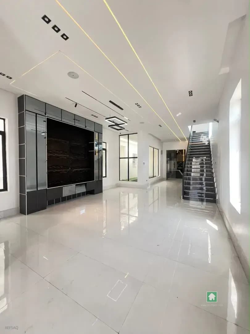 5-Bedroom Detached for Rent in Ajah