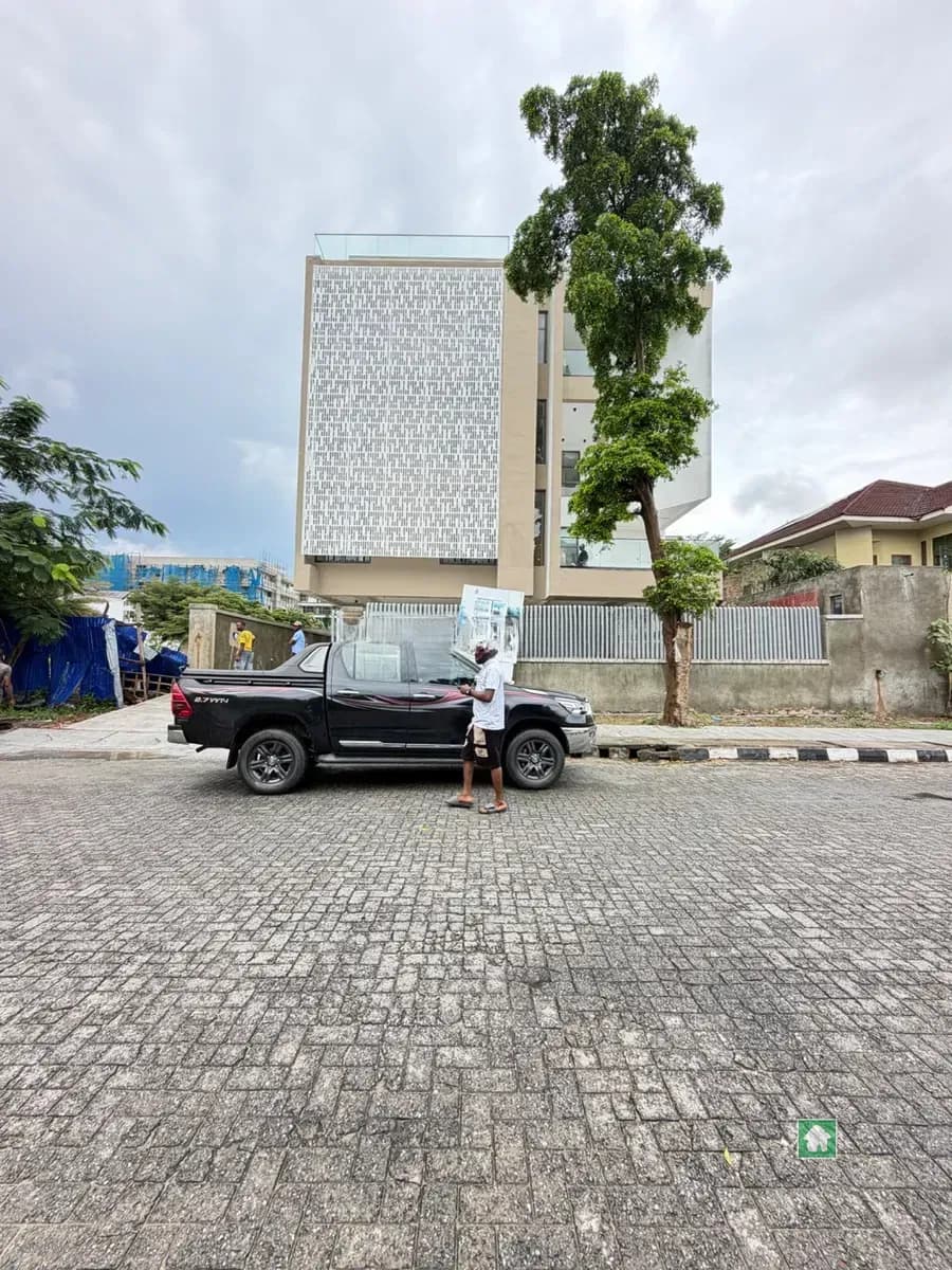 5-Bedroom Detached Duplex for Sale in Banana Island, Ikoyi