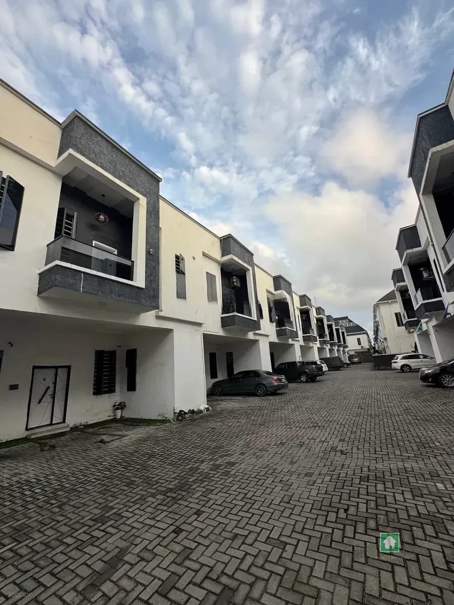 4 Bedroom Terrace for Rent