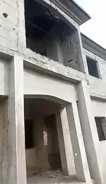 8 Bedroom, 8 Bathroom Flat in Dickeem Avenue, Ojo