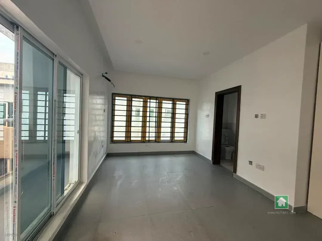 3-Bedroom Flat Apartment for Rent in Ikate Elegushi, Lekki