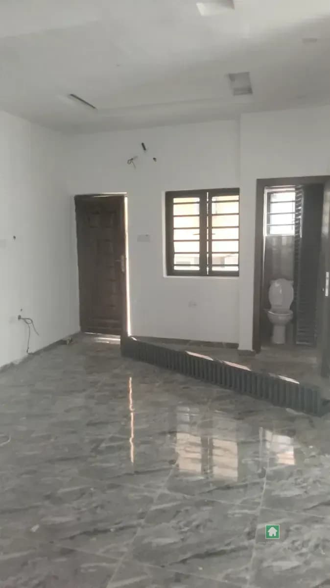 2 Bedroom Flat for Rent in Ishaga Road, Surulere