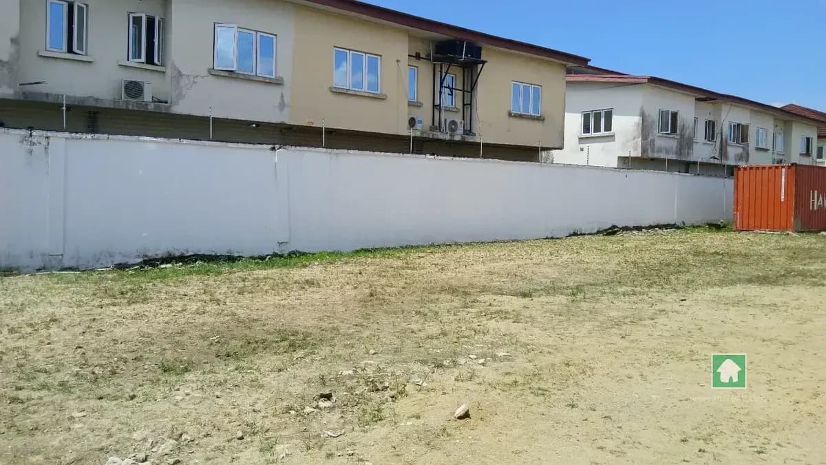 648 sqm Land at Chevron Drive, Lekki