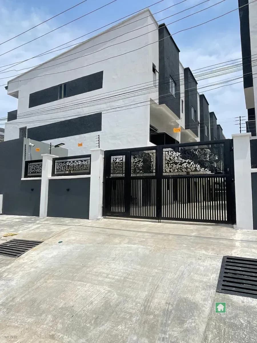 3 Bedroom Terrace Duplex in Agungi, Lekki
