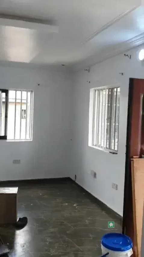 2 Bedroom Flat For Rent - Onigbongbo, Maryland, Lagos