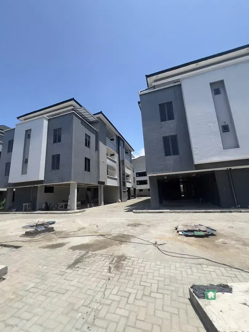 96 Bedrooms, 109 Bathrooms, 100 Toilets House for Rent in Lekki Lagos