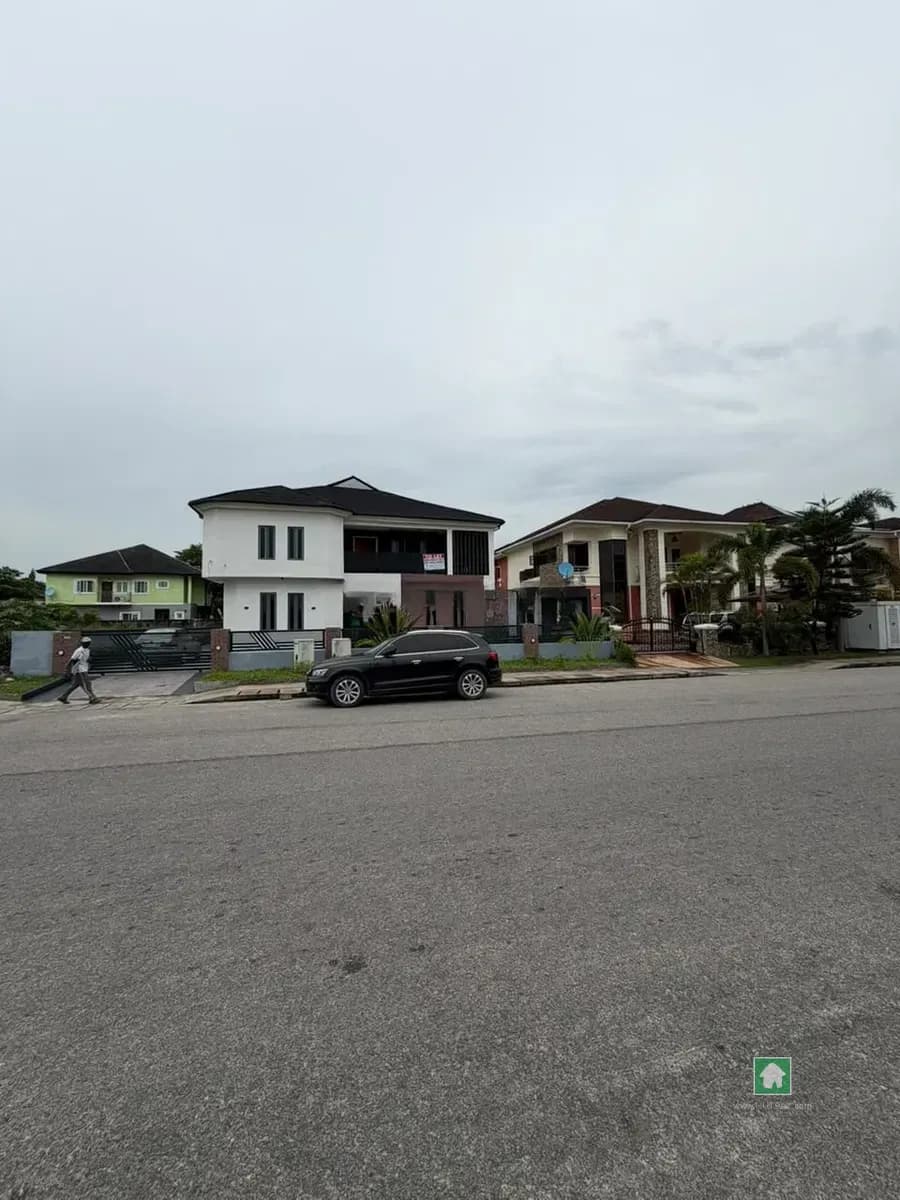7-Bedroom Detached Duplex in Ajah, Lagos