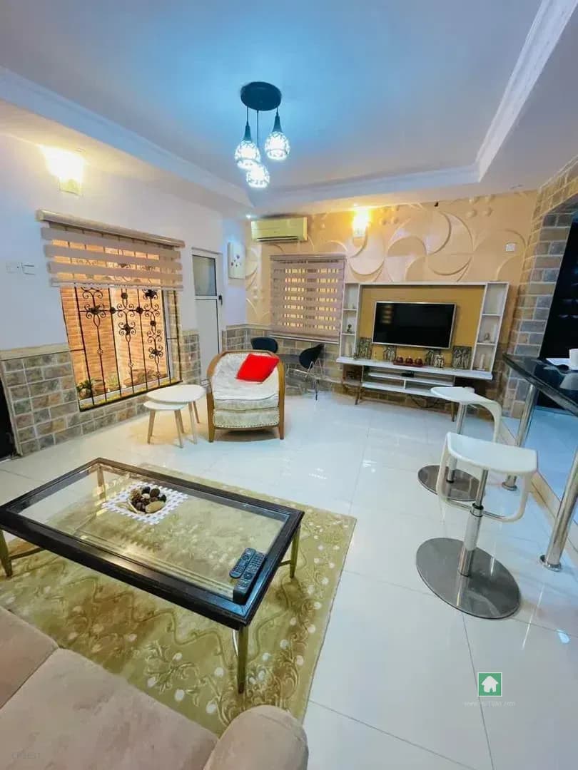 13 Bedroom Block of Flats for Rent in Randle Junction, Surulere