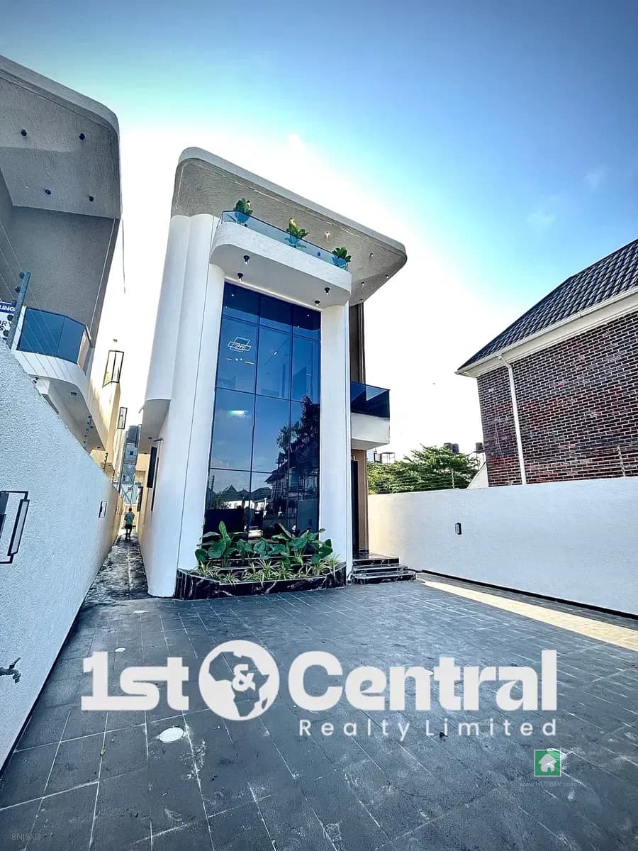 5-Bedroom Detached Duplex, Chevron Drive, Lekki