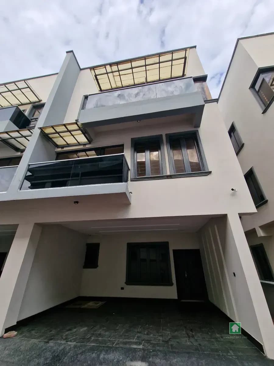 4 Bedroom Terrace for Rent in Jakande, Lekki