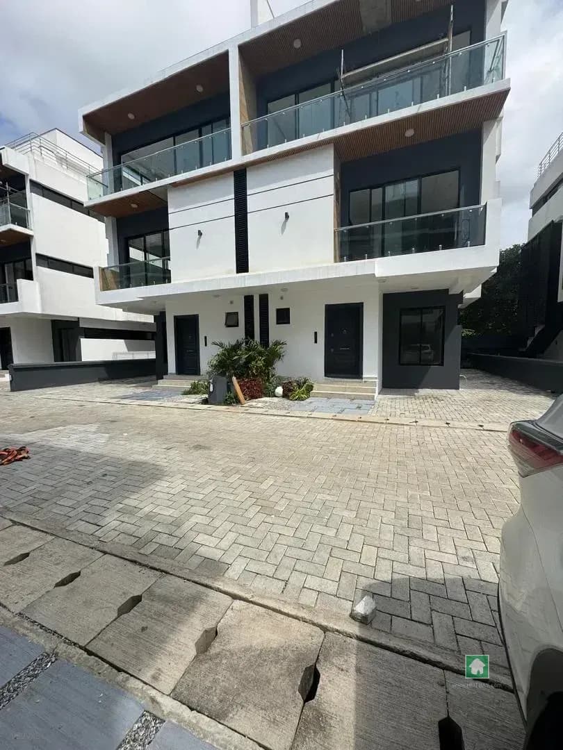Semi Detached House in Old Ikoyi, Ikoyi, Lagos