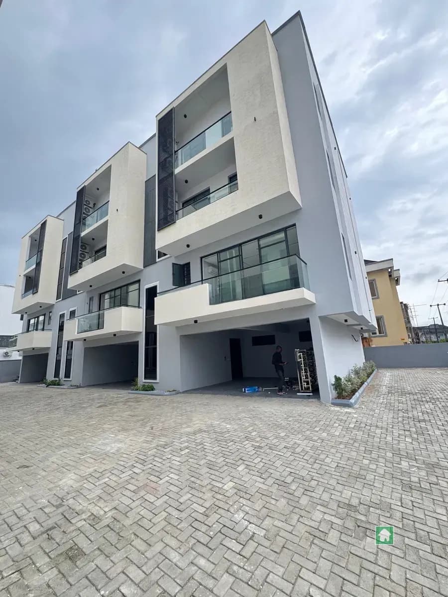 4-Bedroom Terrace in Lekki, Lagos