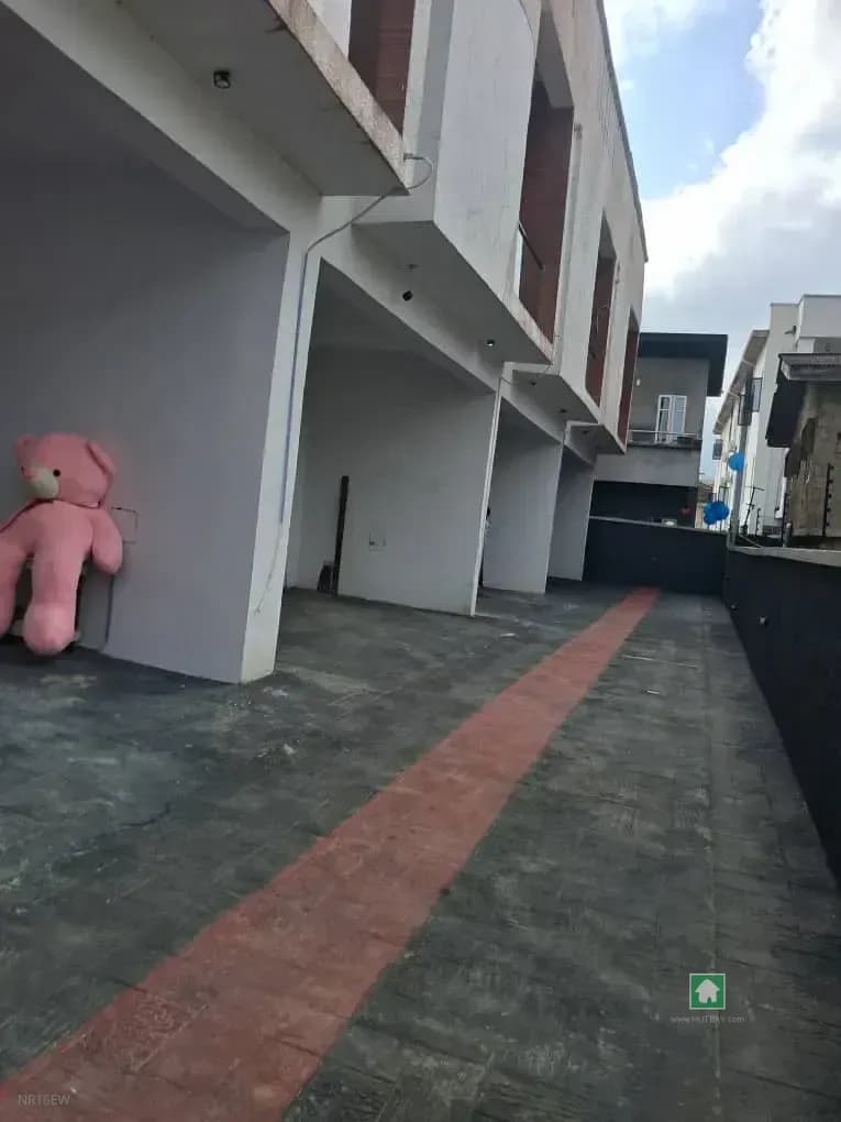 4-Bedroom Terrace for Rent in Orchid Road, Lekki