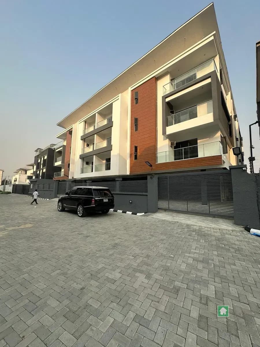 3 Bedroom Flat in Lekki Phase 1, Lagos