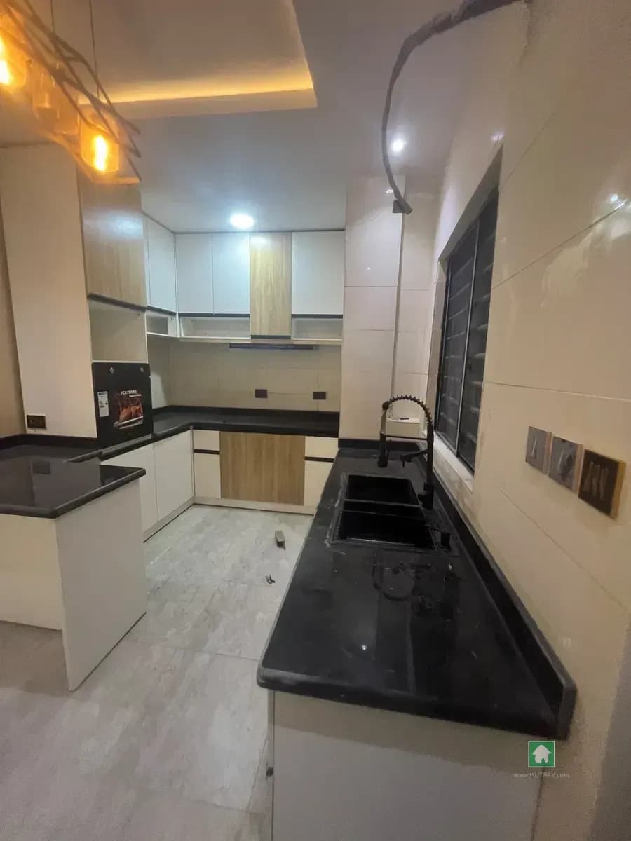 3-bedroom Flat for Rent in Ajiwe, Ajah