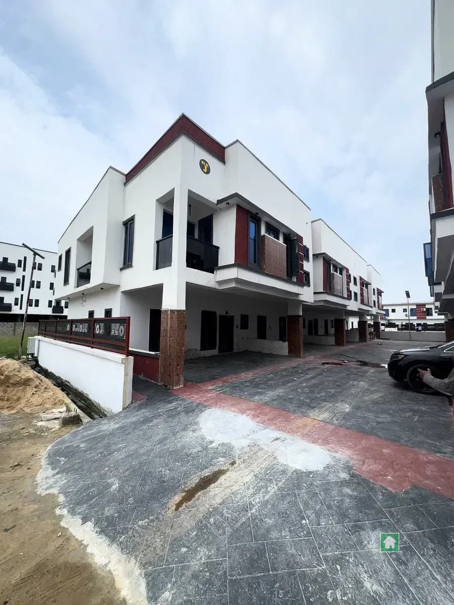 Terrace Home in Orchid Road, Lekki