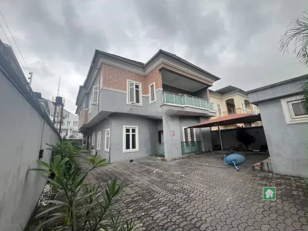 Commercial Property for Rent in Lekki Phase 1