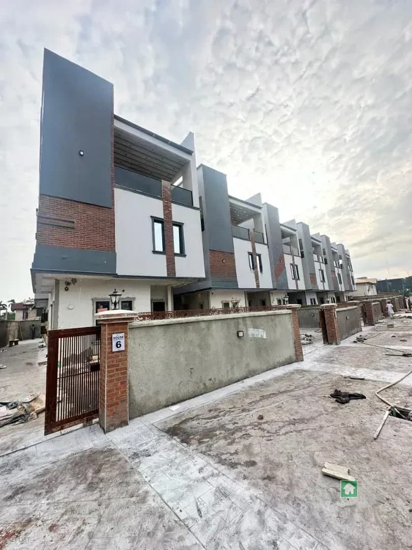 5 Bed + 1 BQ & Study Detached Duplex Opebi, Ikeja