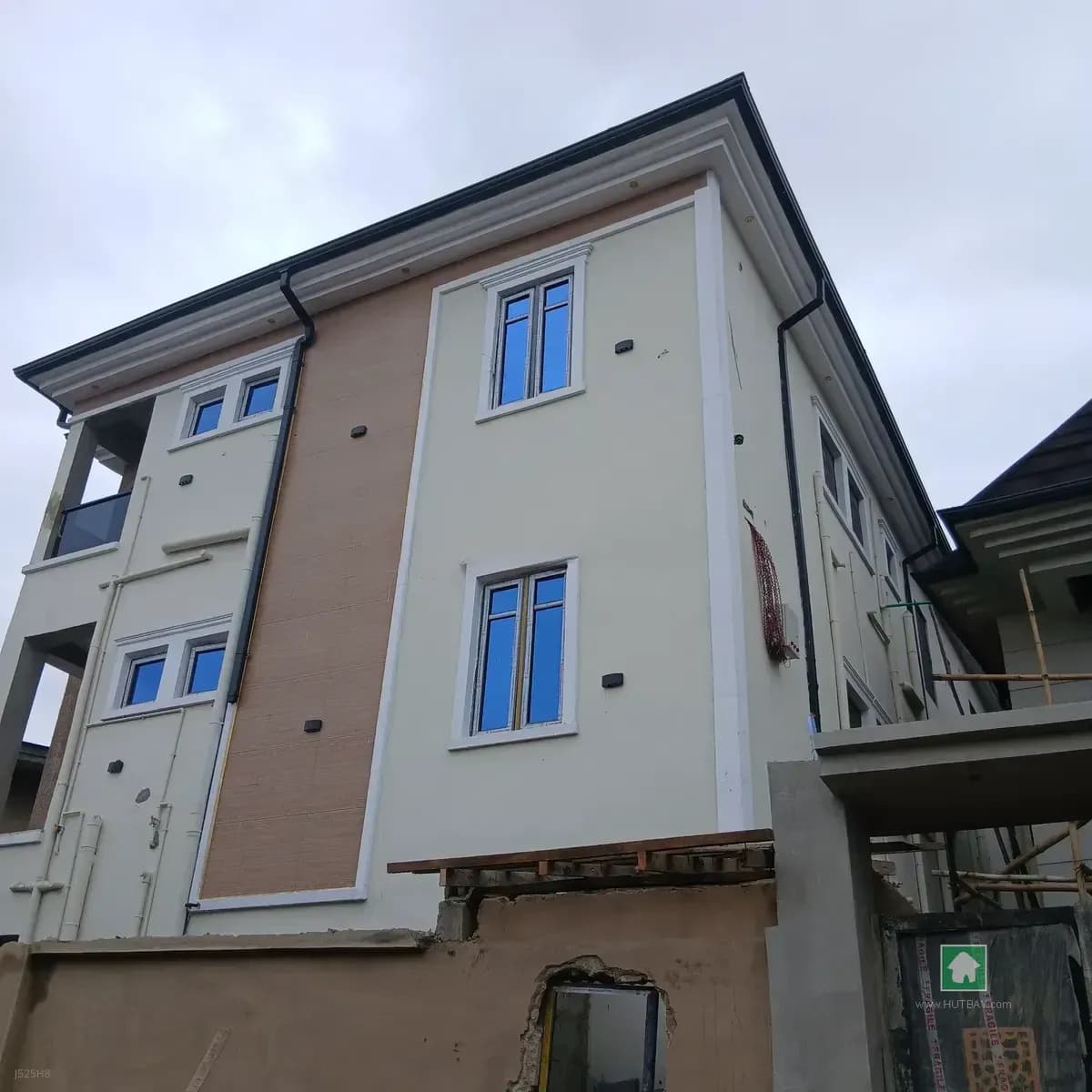 Mini Flat for Rent in Fola Agoro, Yaba, Lagos