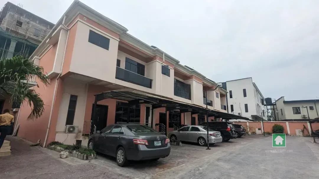 4-Bedroom Terrace Duplex for Rent in Lekki Right