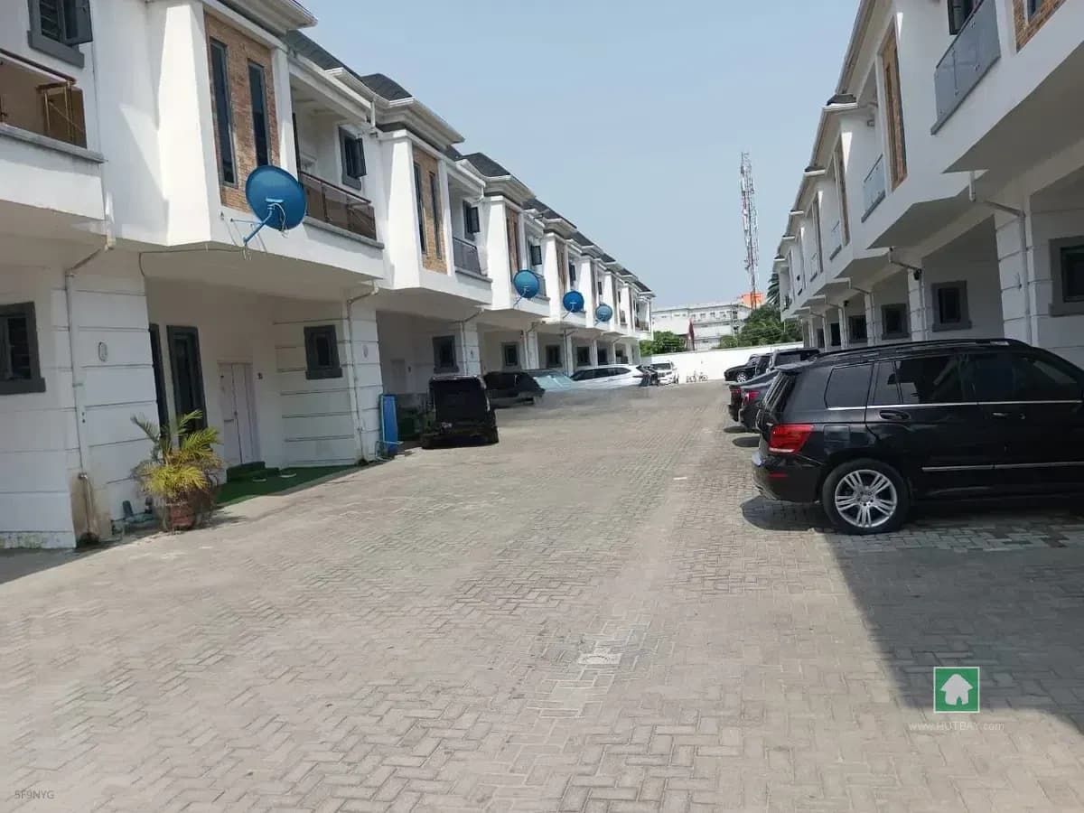 4 Bedroom Terrace for Rent in Orchid Road, Lekki