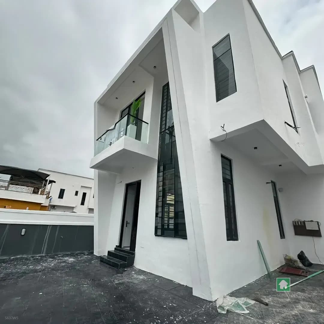 5-Bedroom Detached Duplex in Sangotedo, Ajah